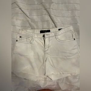 Jessica Simpson weekender slouch short size 30.